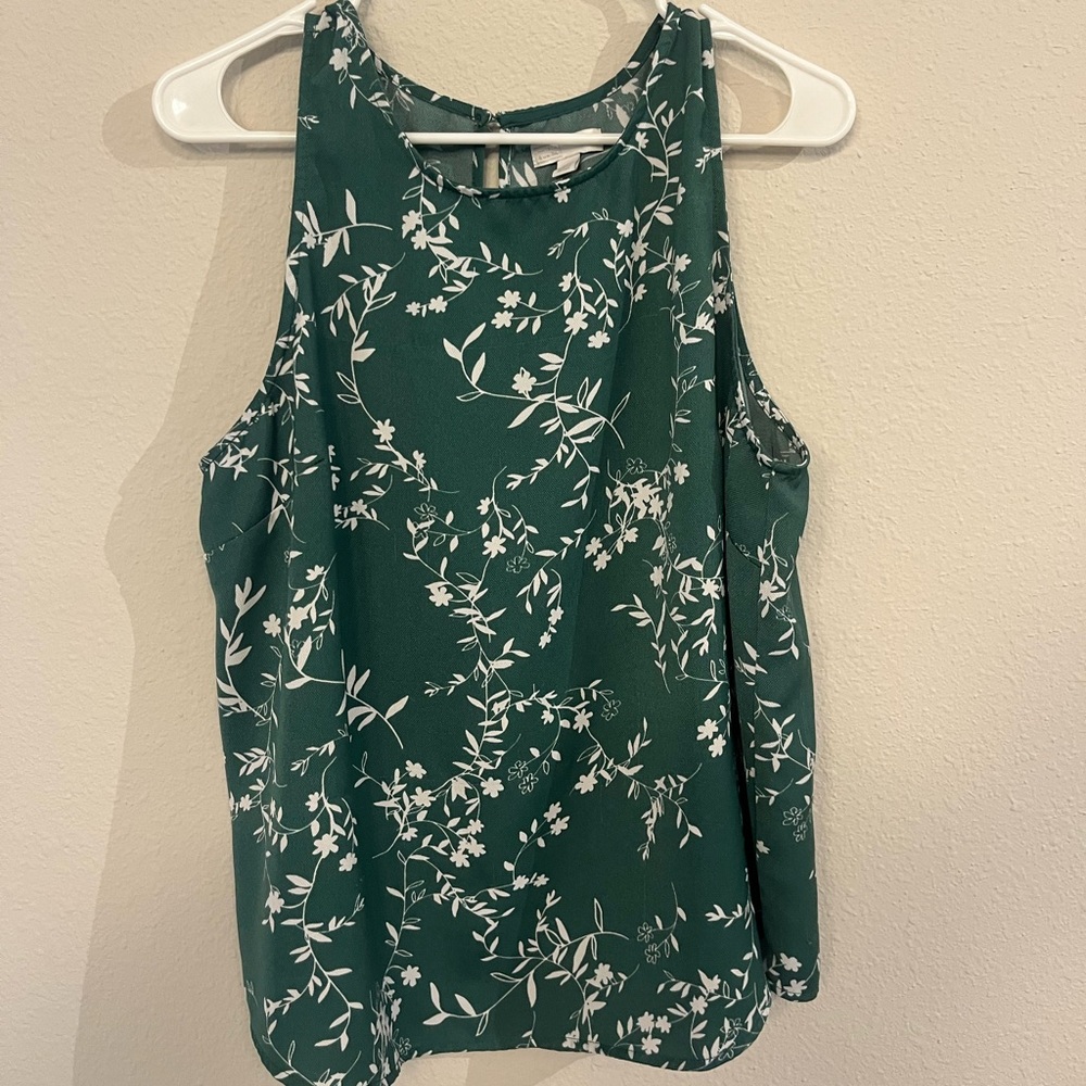 14th & Union Green Floral Tank Top